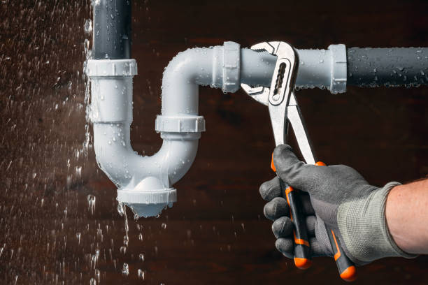 Professional Drain Cleaning technician working in Nevada, IA